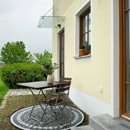 Schoenauer Hof - Rosalie